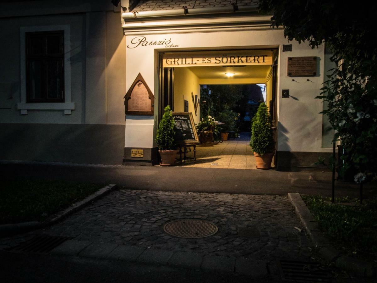 Feliz Apartman Дьюла Экстерьер фото